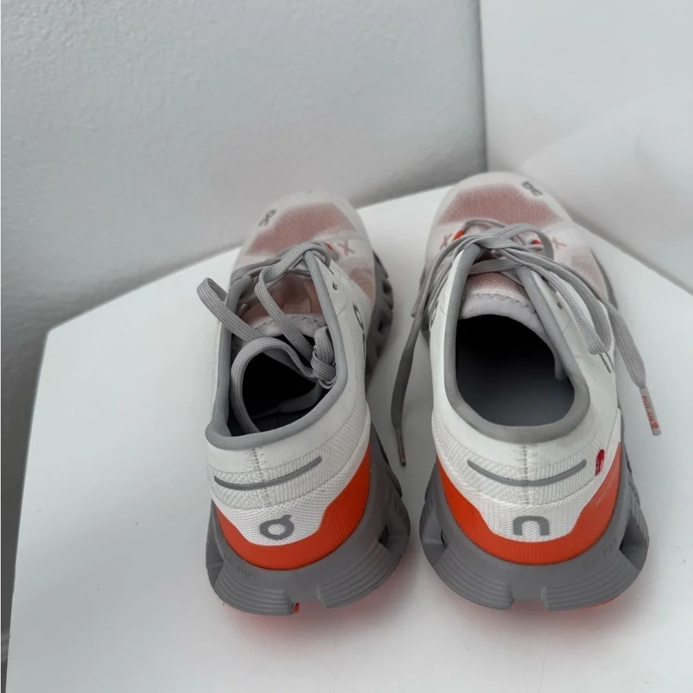 On Running Women's Athletic Shoes - White and Orange. Like new. size 9